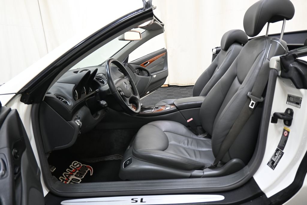Used 2005 Mercedes-Benz SL 500 image 6