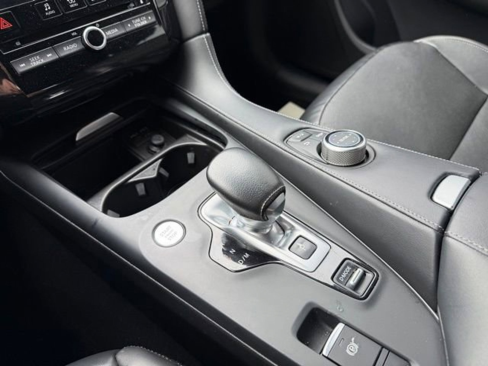 Certified 2023 INFINITI QX55 Luxe w/ Cargo Package image 17