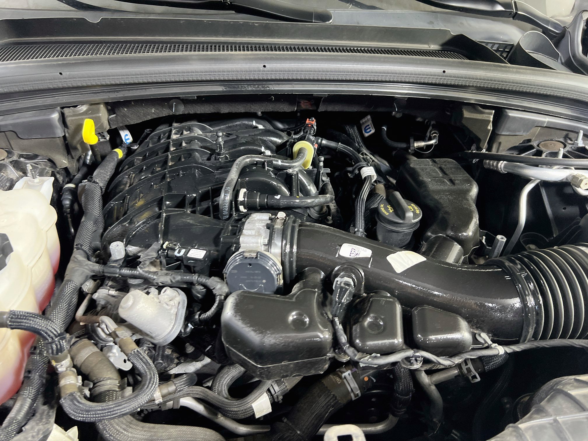 Used 2023 Jeep Grand Cherokee L Laredo AWD/4WD image 30