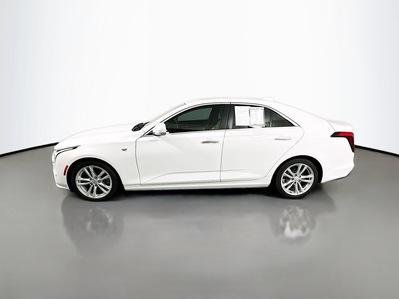 Used 2022 Cadillac CT4 Luxury w/ Sun And Sound Package RWD image 3