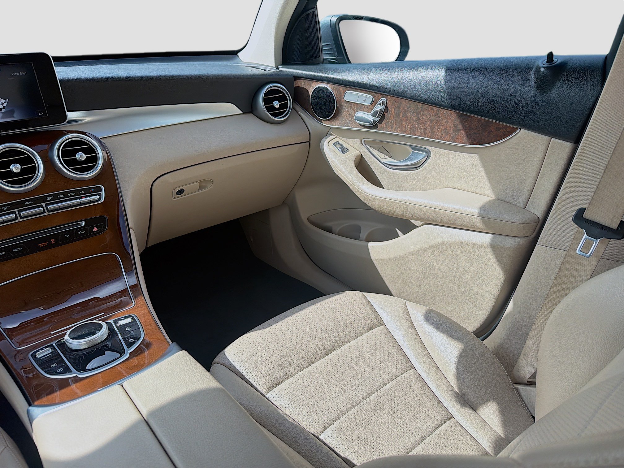 Used 2019 Mercedes-Benz GLC 300 image 19