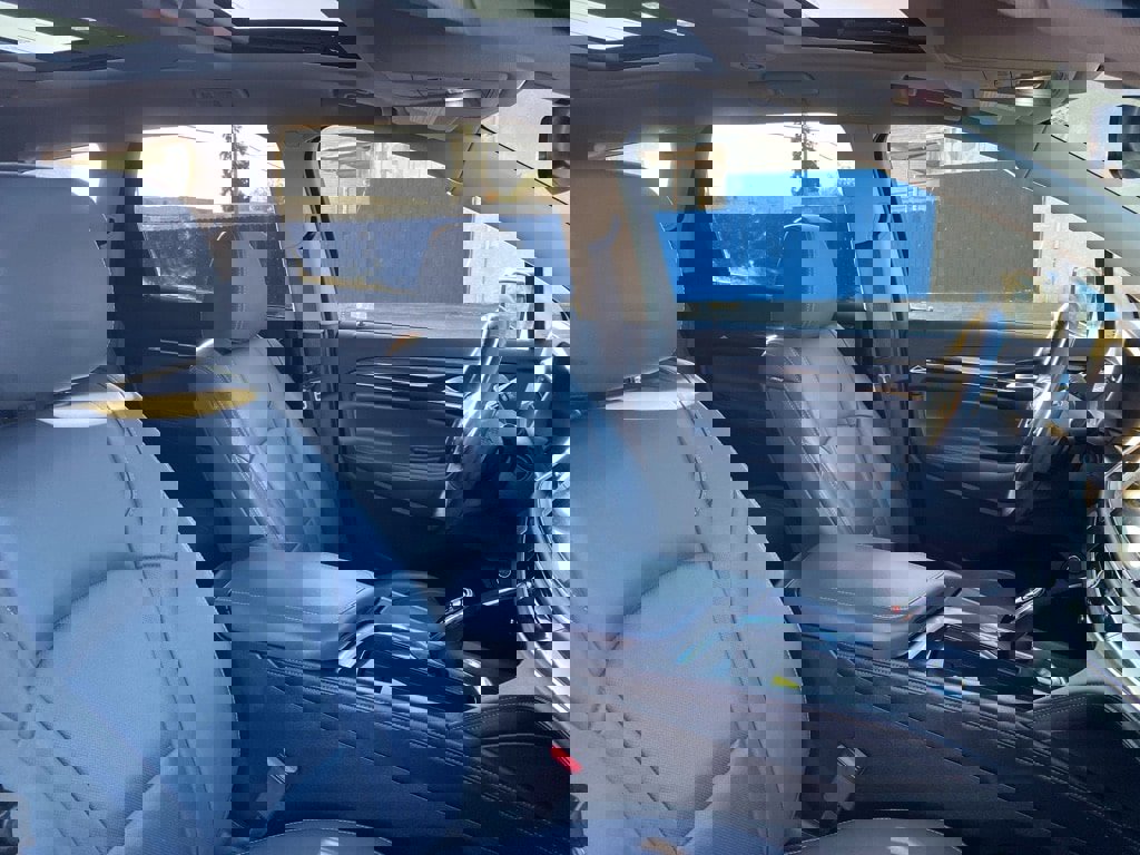 Used 2021 Buick Enclave Premium w/ Sun and Sites Package image 25