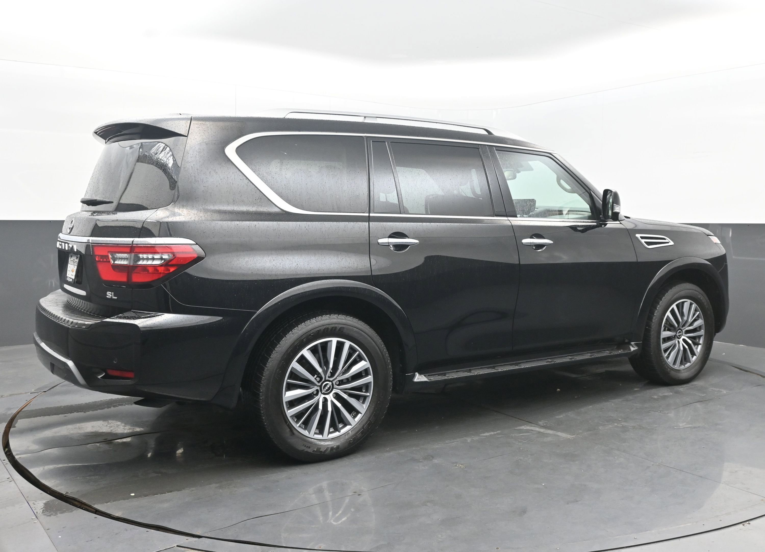 Used 2024 Nissan Armada SL w/ Cargo Package image 9