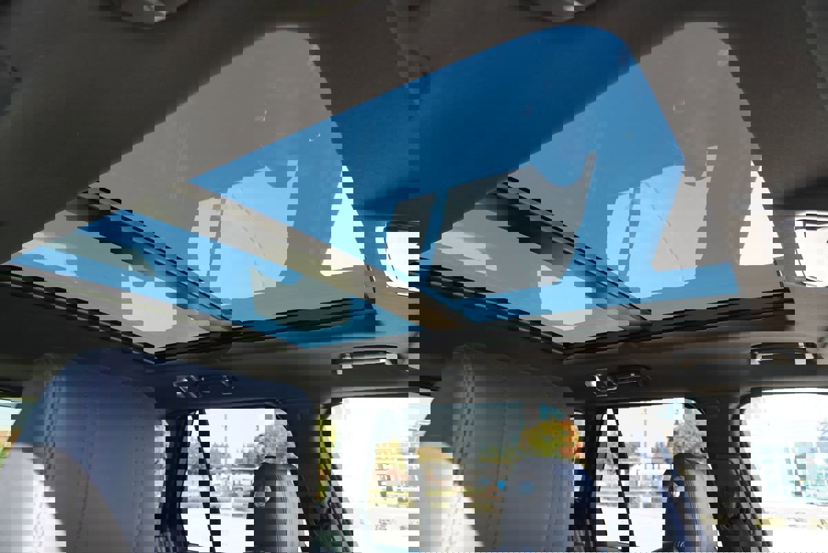 Used 2016 Land Rover Range Rover Supercharged image 16