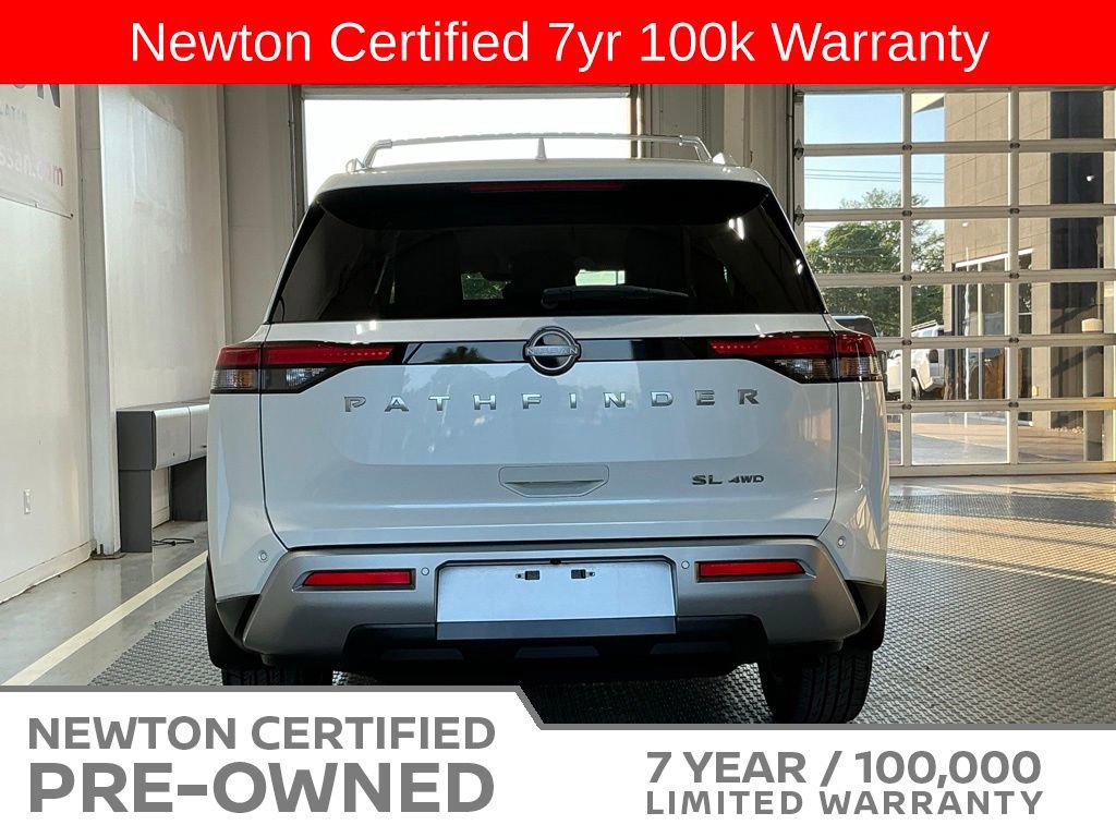 Used 2024 Nissan Pathfinder SL AWD/4WD image 29