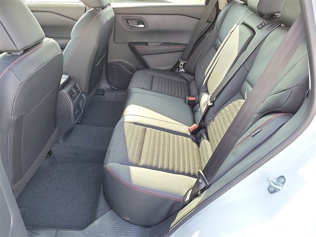 New 2026 Nissan Rogue SV image 12