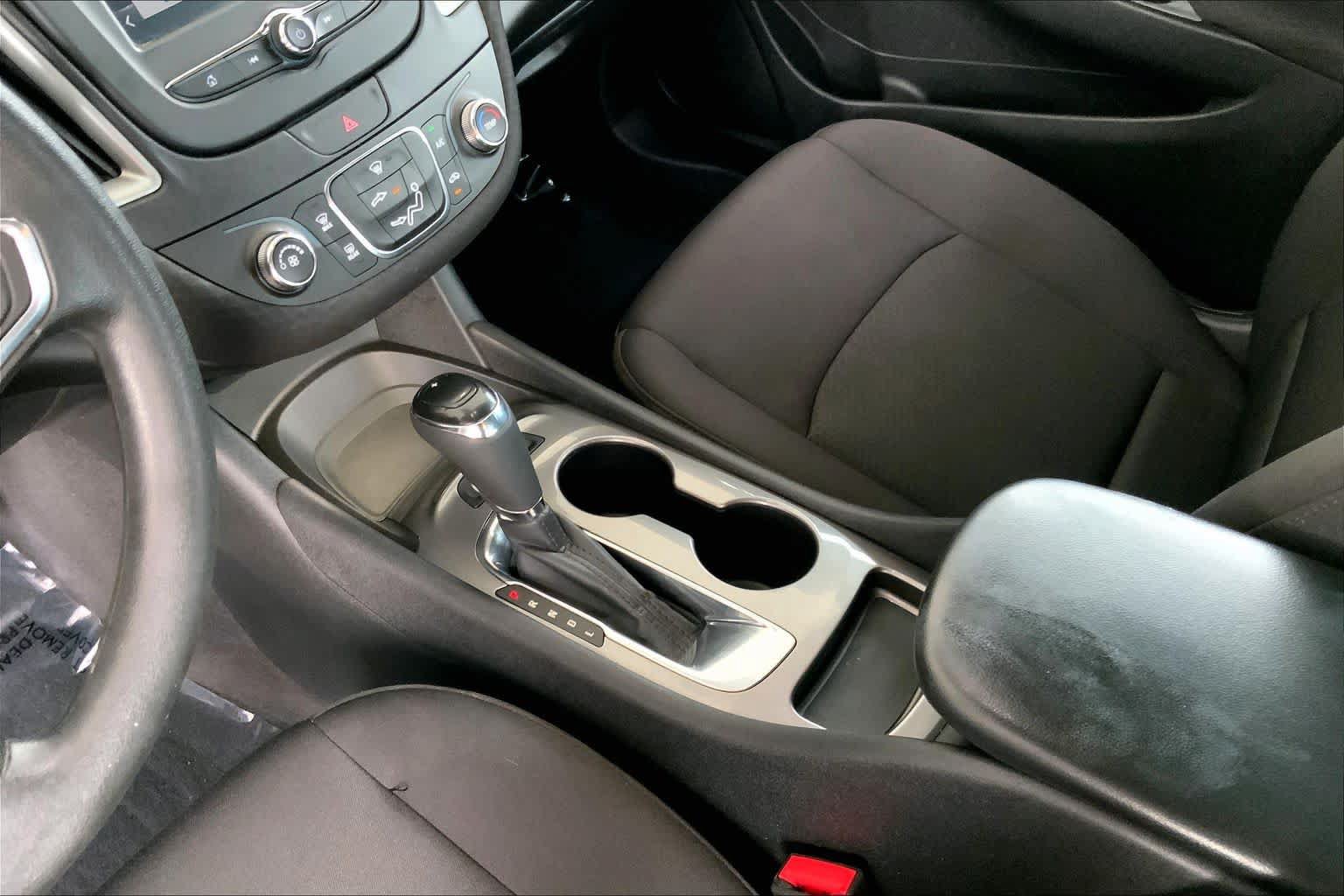 Used 2017 Chevrolet Malibu LS FWD image 17