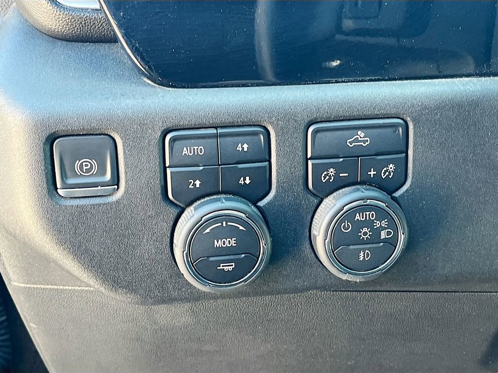 Used 2023 Chevrolet Silverado 1500 RST image 10