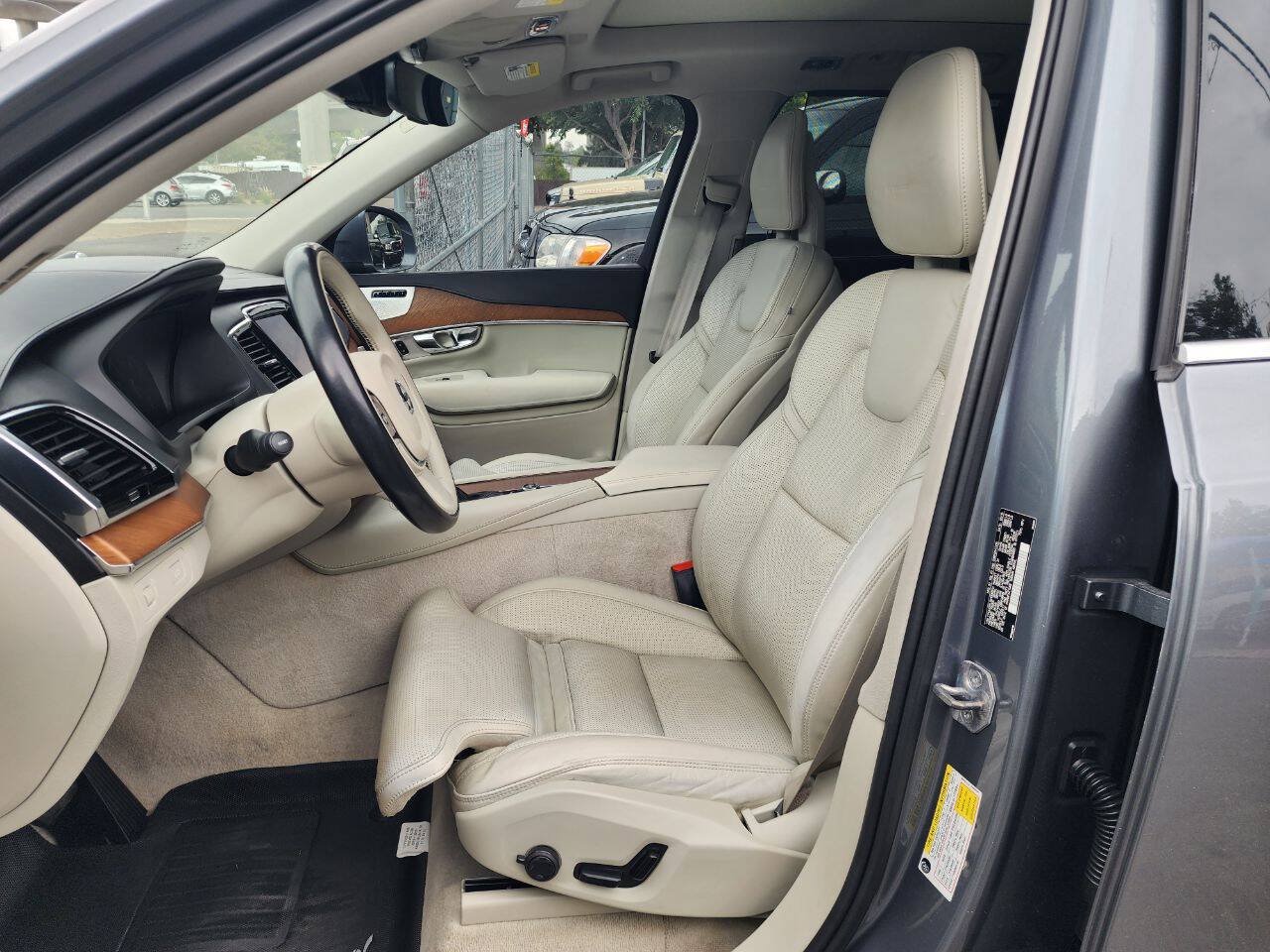 Used 2016 Volvo XC90 T6 Inscription AWD/4WD image 14