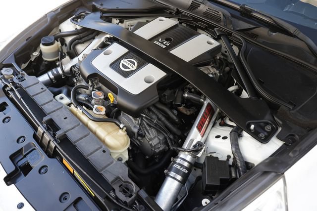 Used 2016 Nissan 370Z Coupe RWD image 46
