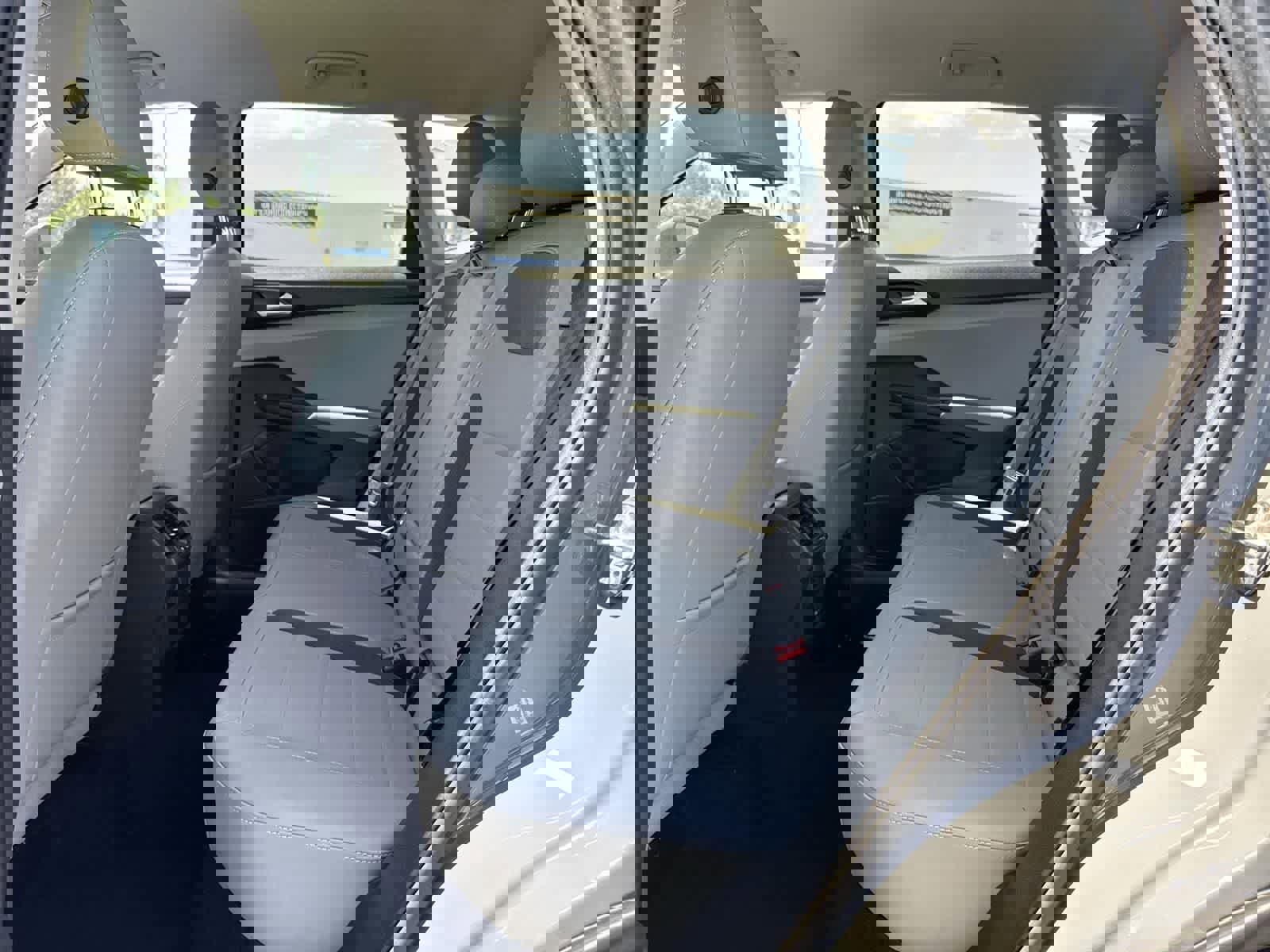 Used 2022 Volkswagen Taos SE image 23