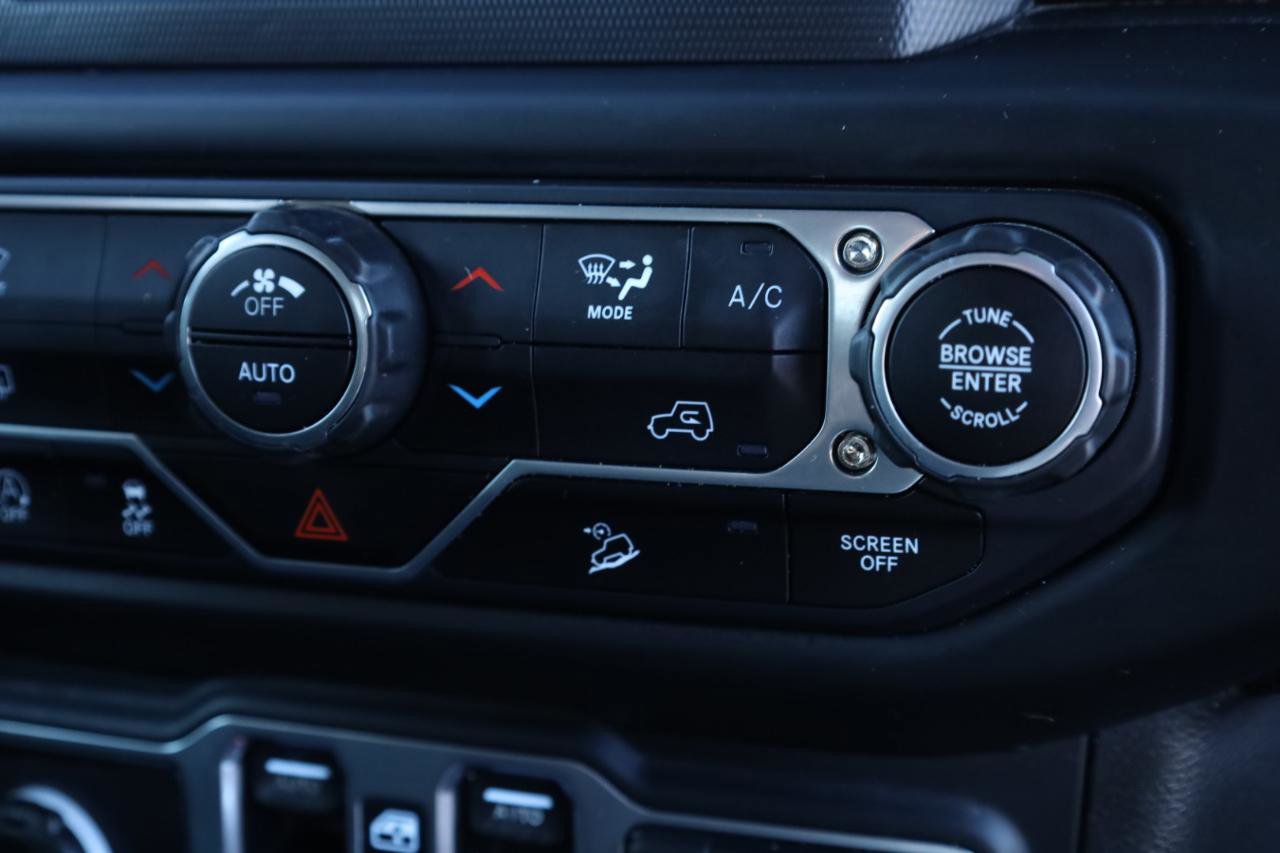 Used 2018 Jeep Wrangler Unlimited Sport S image 37