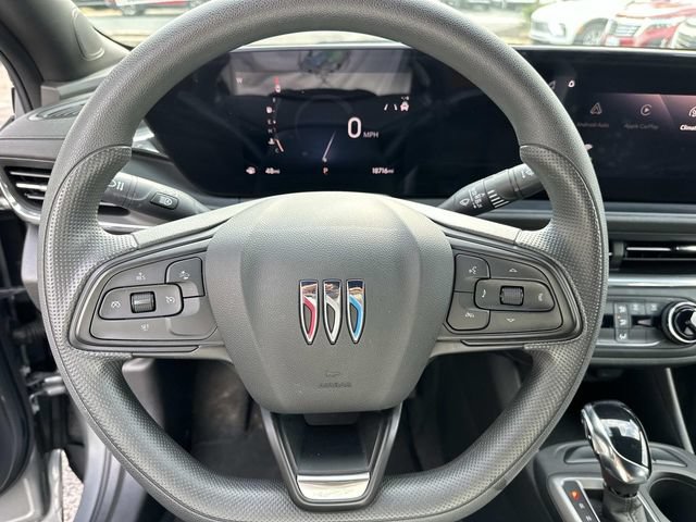 Used 2024 Buick Envista Preferred w/ Advanced Safety Package FWD image 29