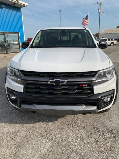 Used 2022 Chevrolet Colorado Z71 AWD/4WD image 2