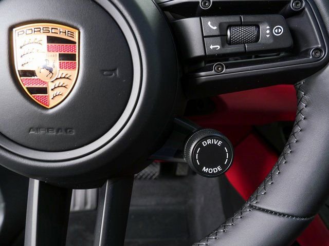 New 2026 Porsche Macan 4 Electric image 11