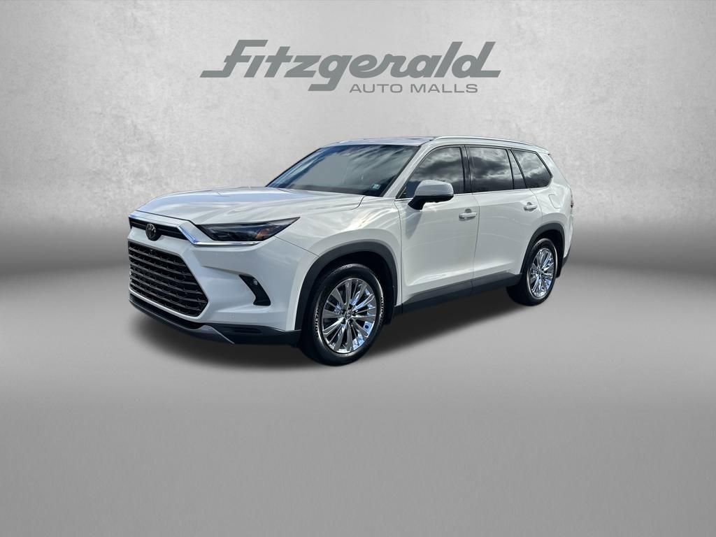 Used 2024 Toyota Grand Highlander Platinum image 3