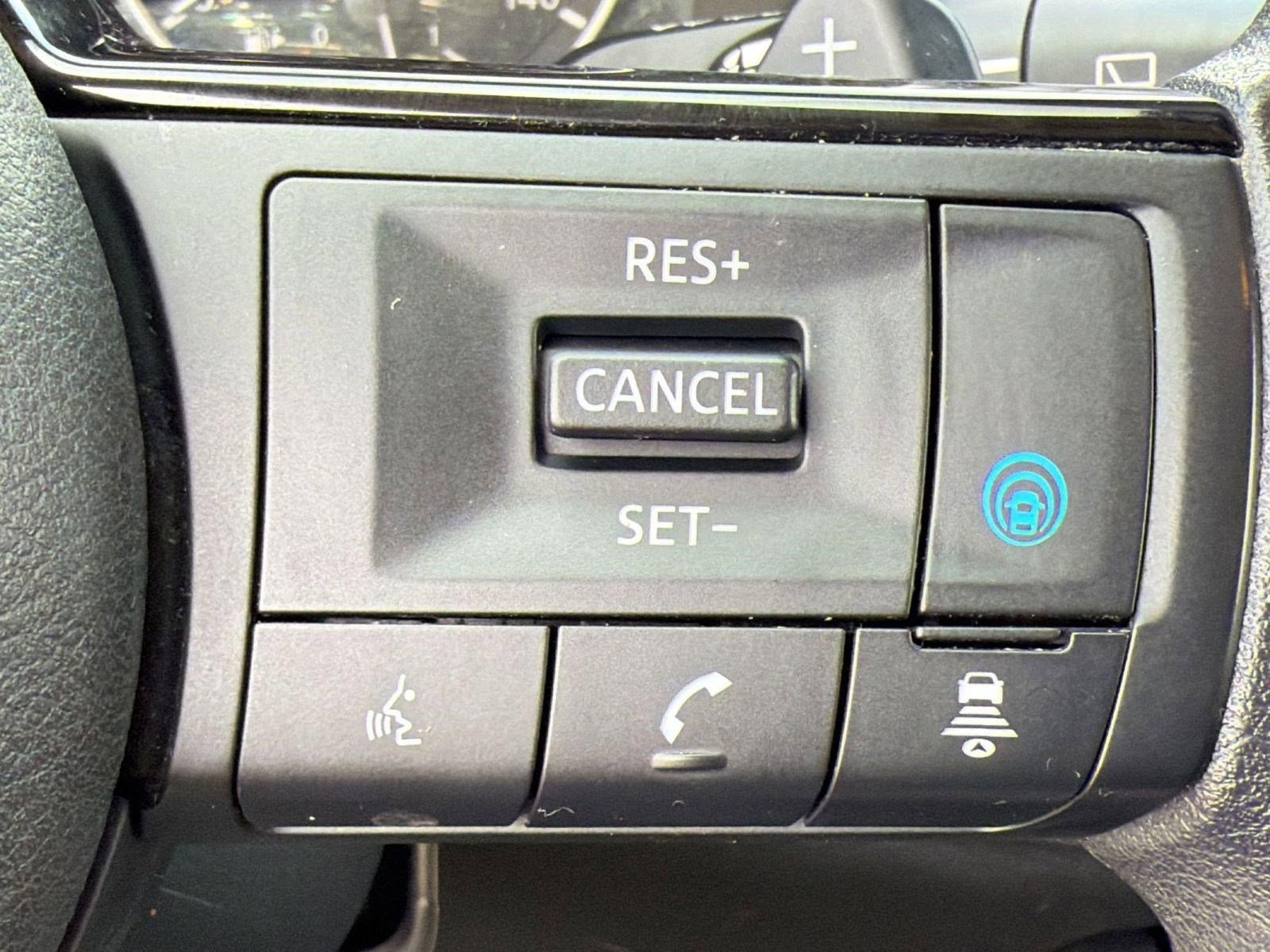 Used 2023 Nissan Rogue SV FWD image 17