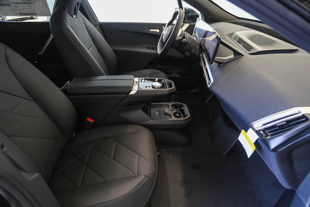 Used 2025 BMW iX xDrive50 w/ Premium Package image 16