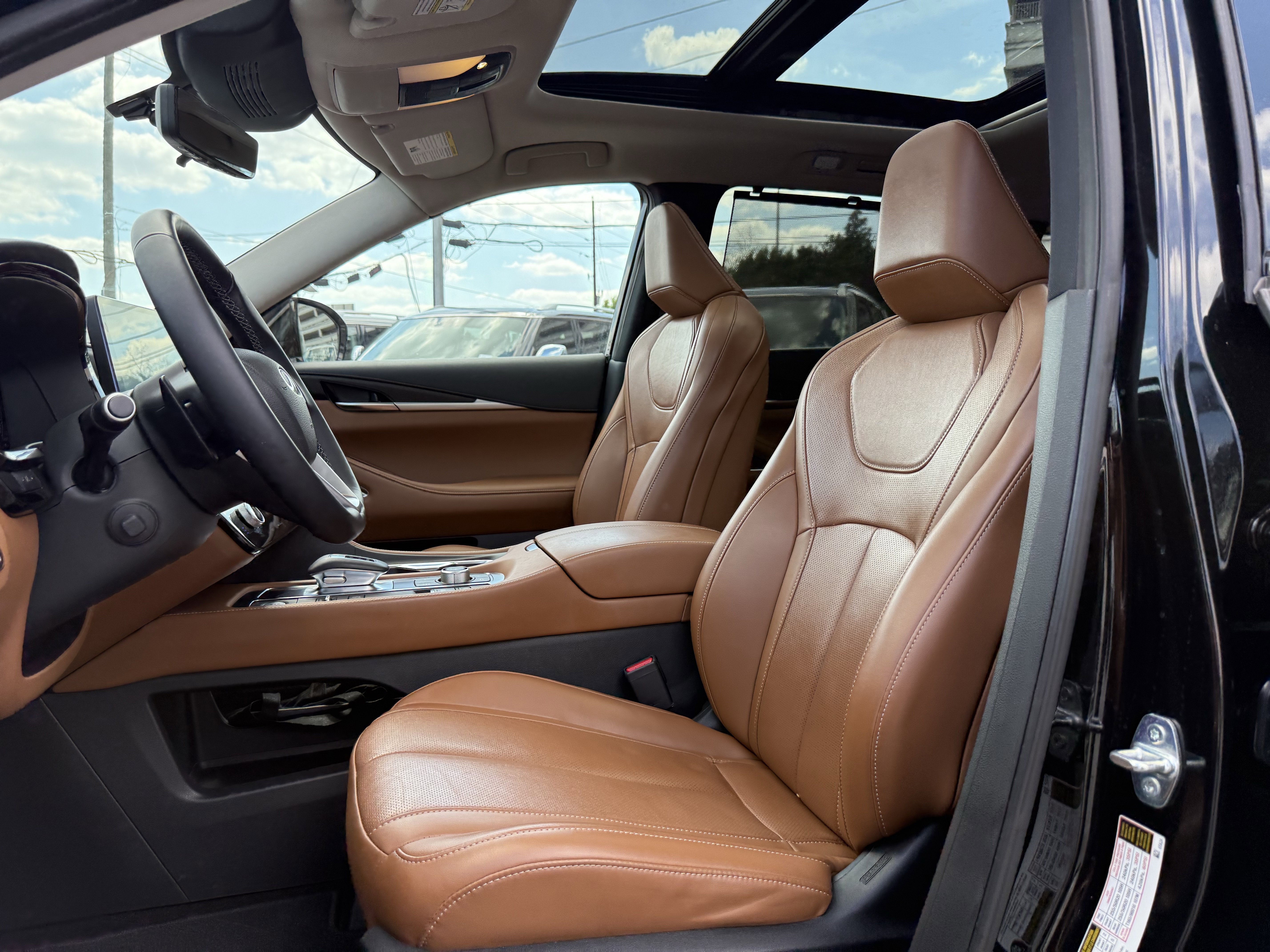 Certified 2023 INFINITI QX60 Sensory w/ Vision Package AWD/4WD image 13