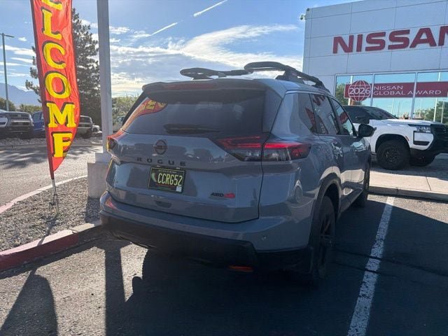 Used 2025 Nissan Rogue SV AWD/4WD image 15