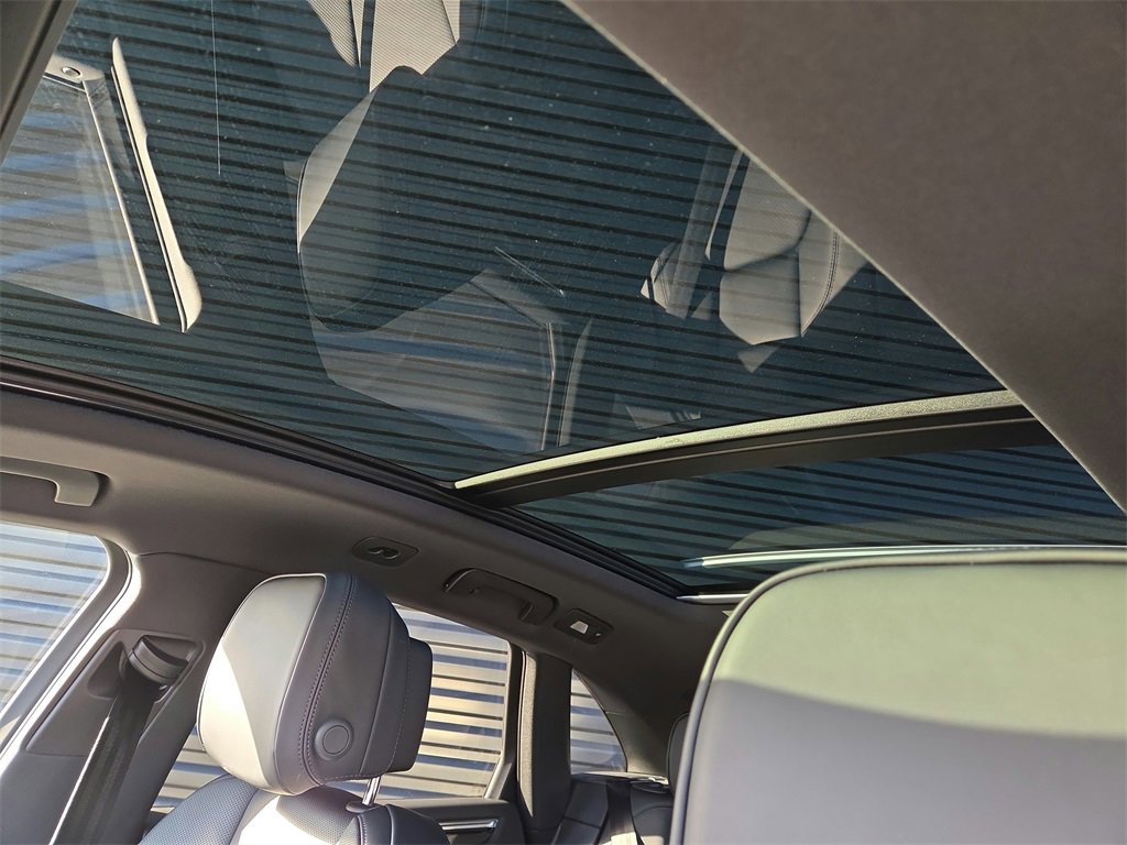 New 2026 Porsche Macan image 15