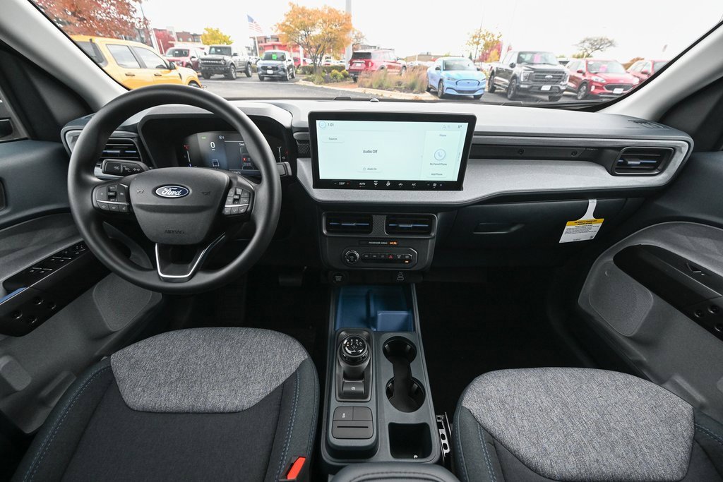 New 2025 Ford Maverick XLT image 24