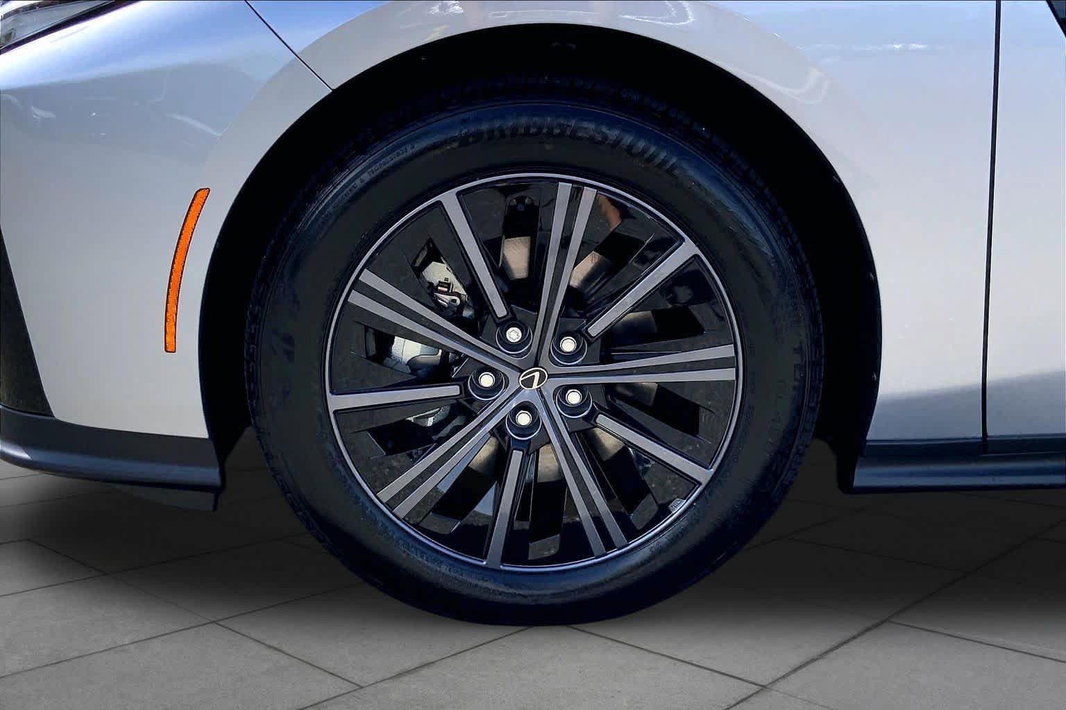 New 2026 Lexus ES 500e AWD/4WD image 11