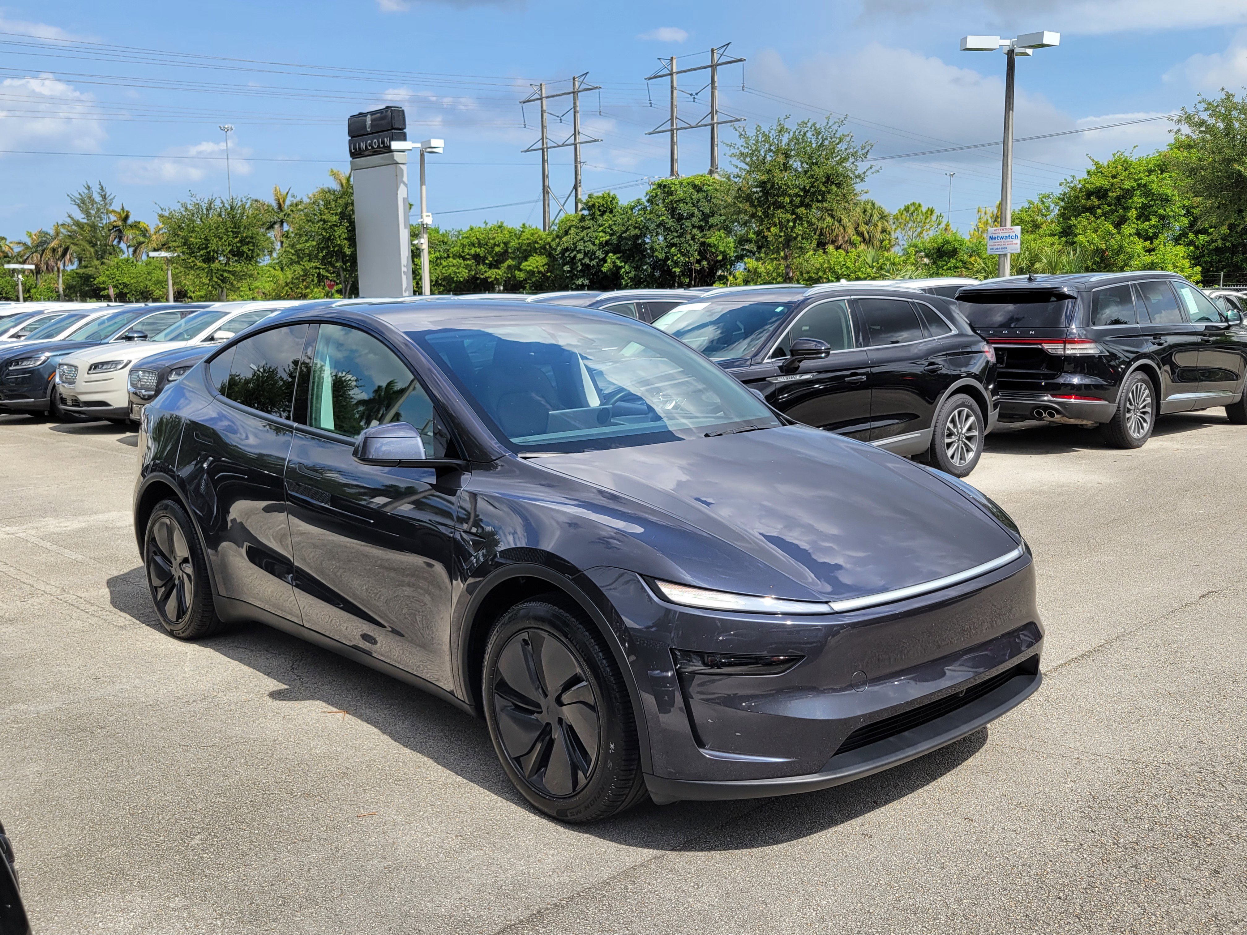 Used 2026 Tesla Model Y Long Range AWD/4WD image 30