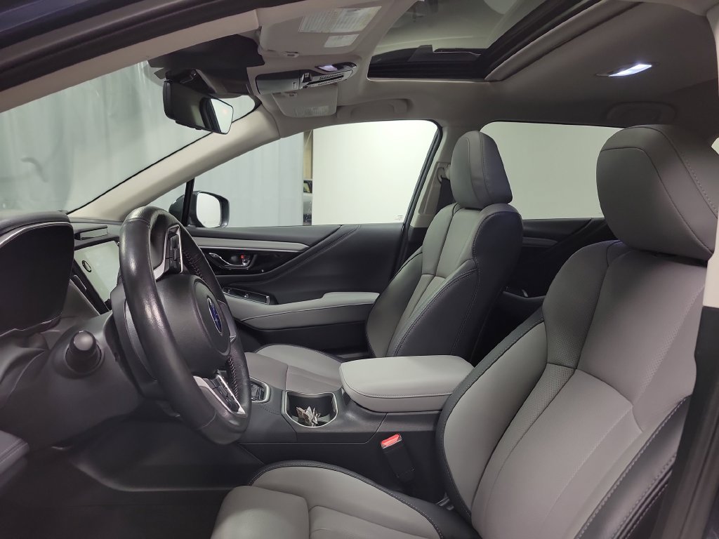 Used 2025 Subaru Outback Limited AWD/4WD image 15