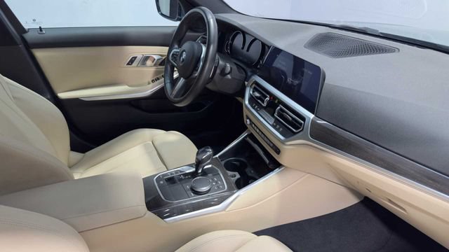 Used 2020 BMW 330i Sedan w/ Convenience Package RWD image 12
