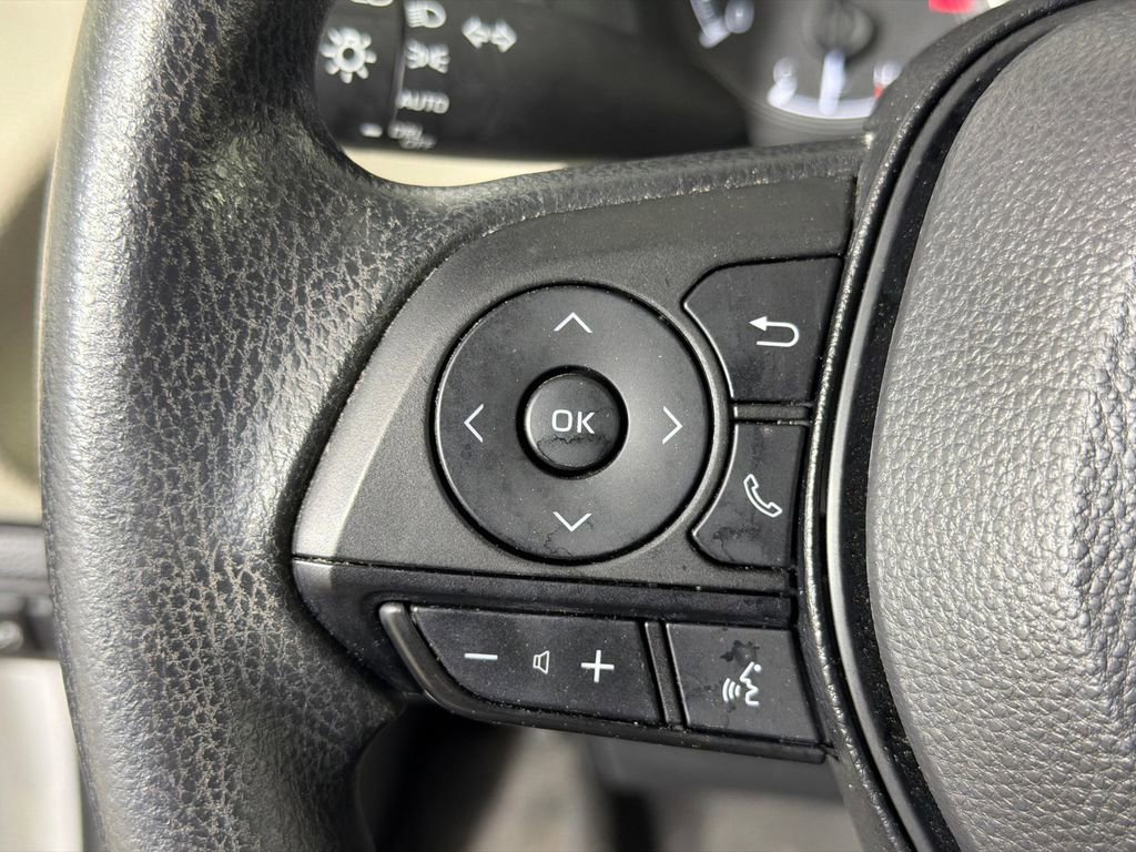 Used 2022 Toyota Corolla LE image 24