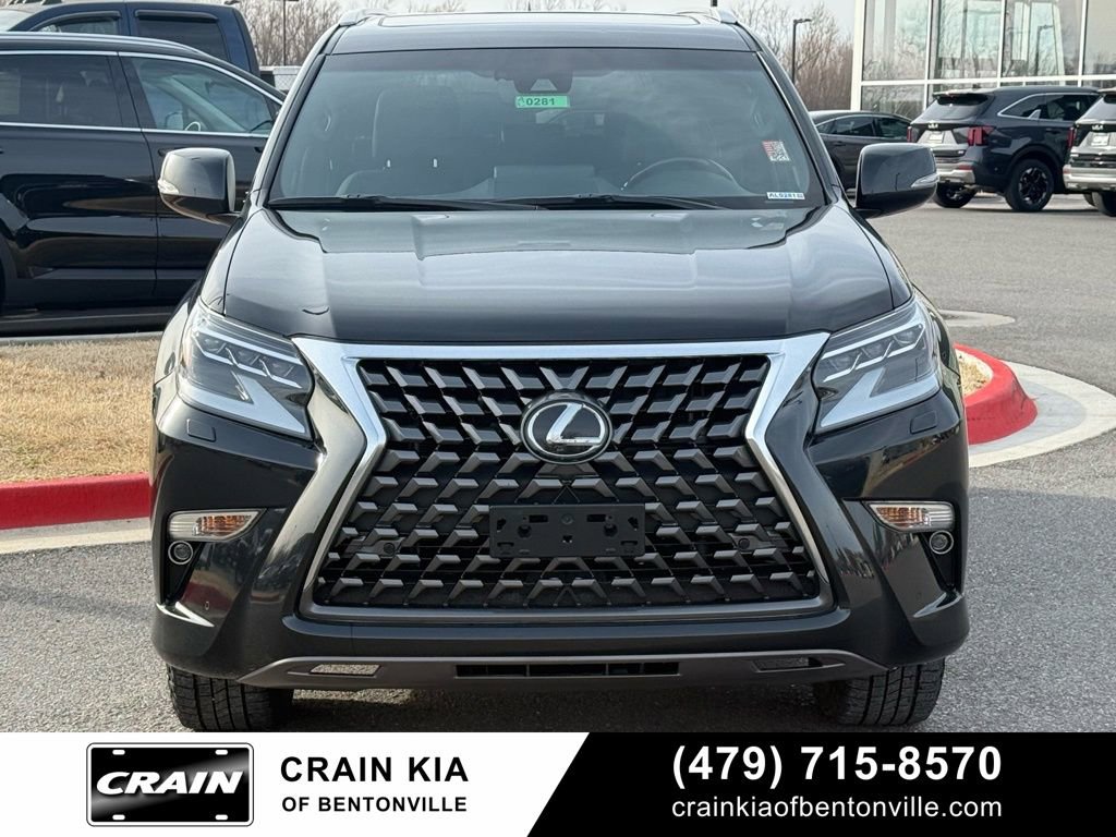 Used 2023 Lexus GX 460 Premium w/ Premium Plus Package image 2