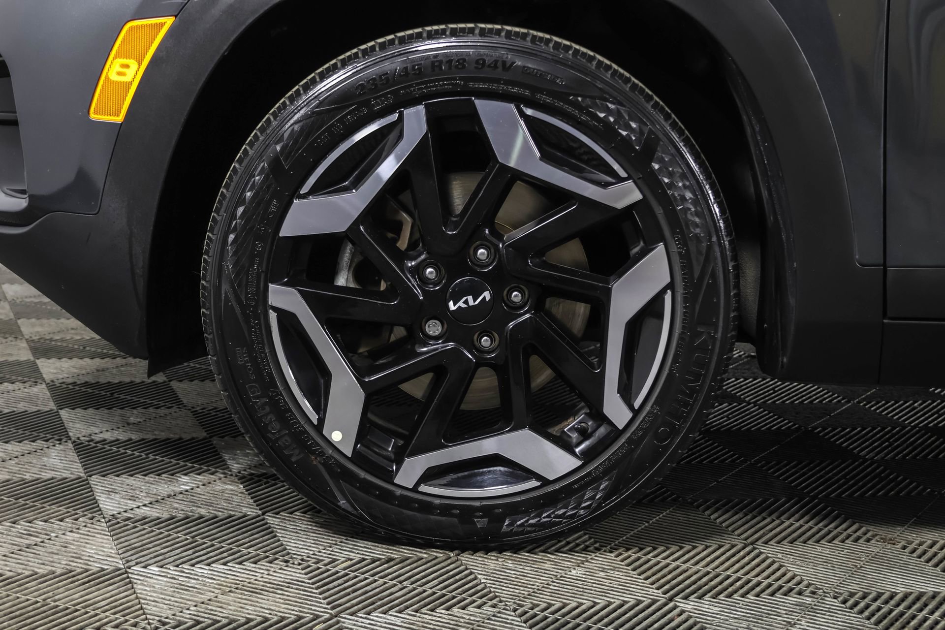 Used 2024 Kia Seltos SX w/ SX Sunroof Package image 25