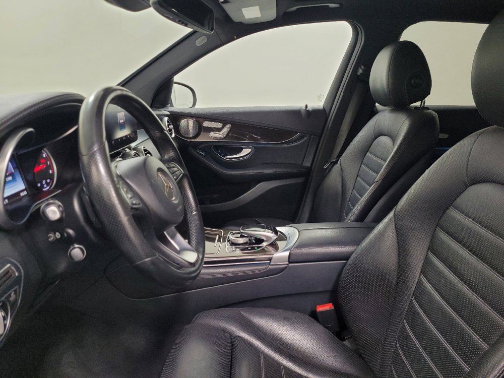 Used 2016 Mercedes-Benz GLC 300 4MATIC image 17