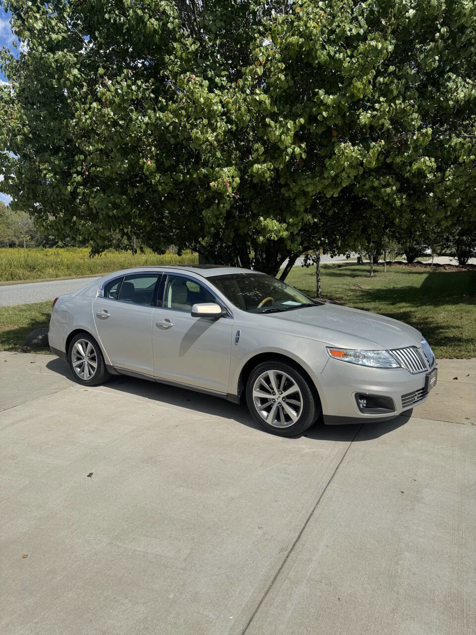 Used 2009 Lincoln MKS