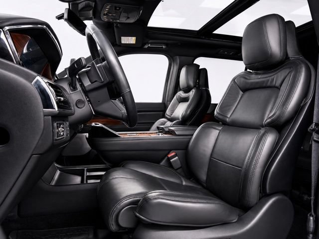 Used 2022 Lincoln Navigator L Reserve AWD/4WD image 14