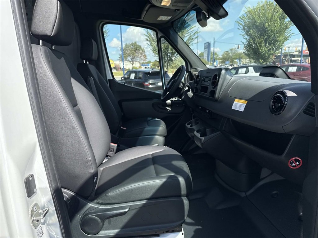 New 2025 Mercedes-Benz Sprinter 2500 image 11