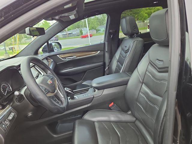 Used 2017 Cadillac XT5 Platinum AWD/4WD image 24