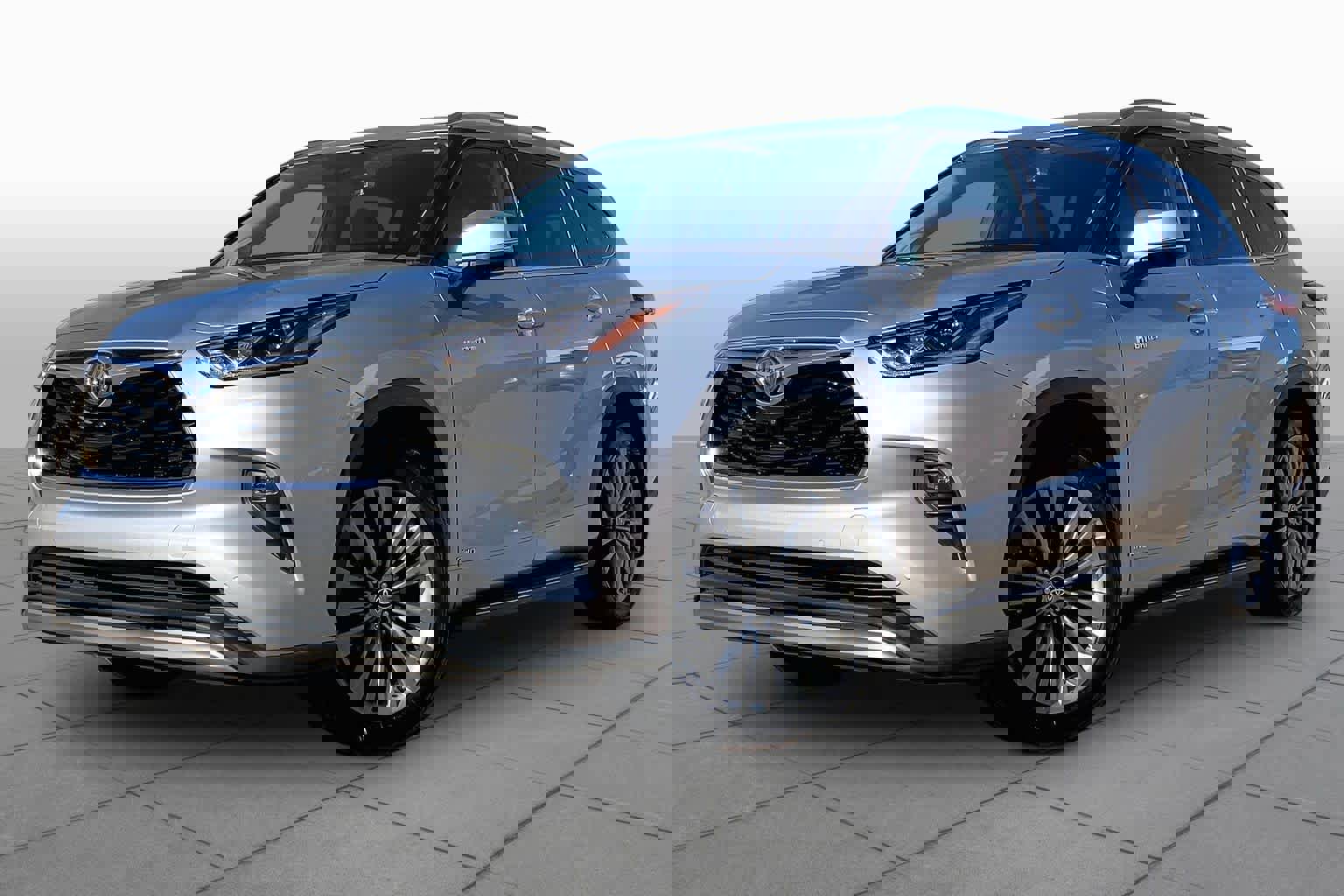 Used 2020 Toyota Highlander Platinum AWD/4WD image 1