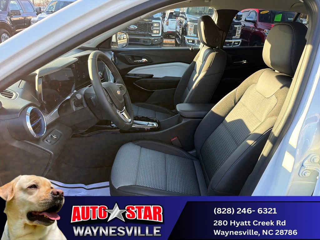 New 2025 Chevrolet Trax LT w/ LT Convenience Package image 12