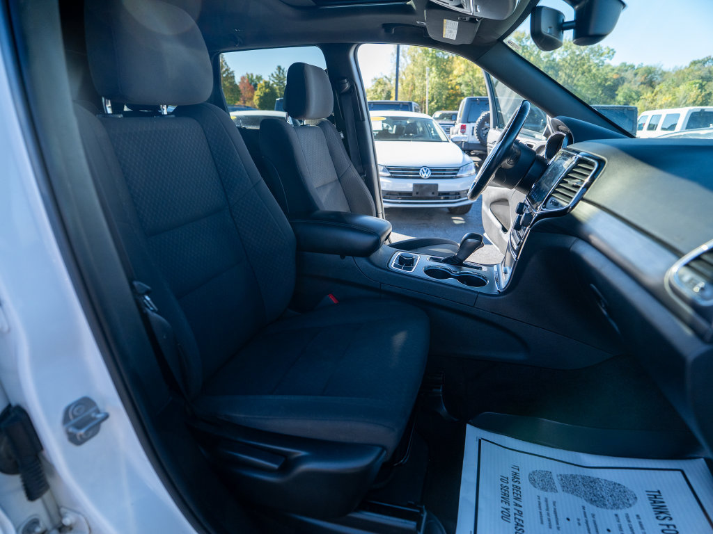 Used 2019 Jeep Grand Cherokee Laredo AWD/4WD image 23