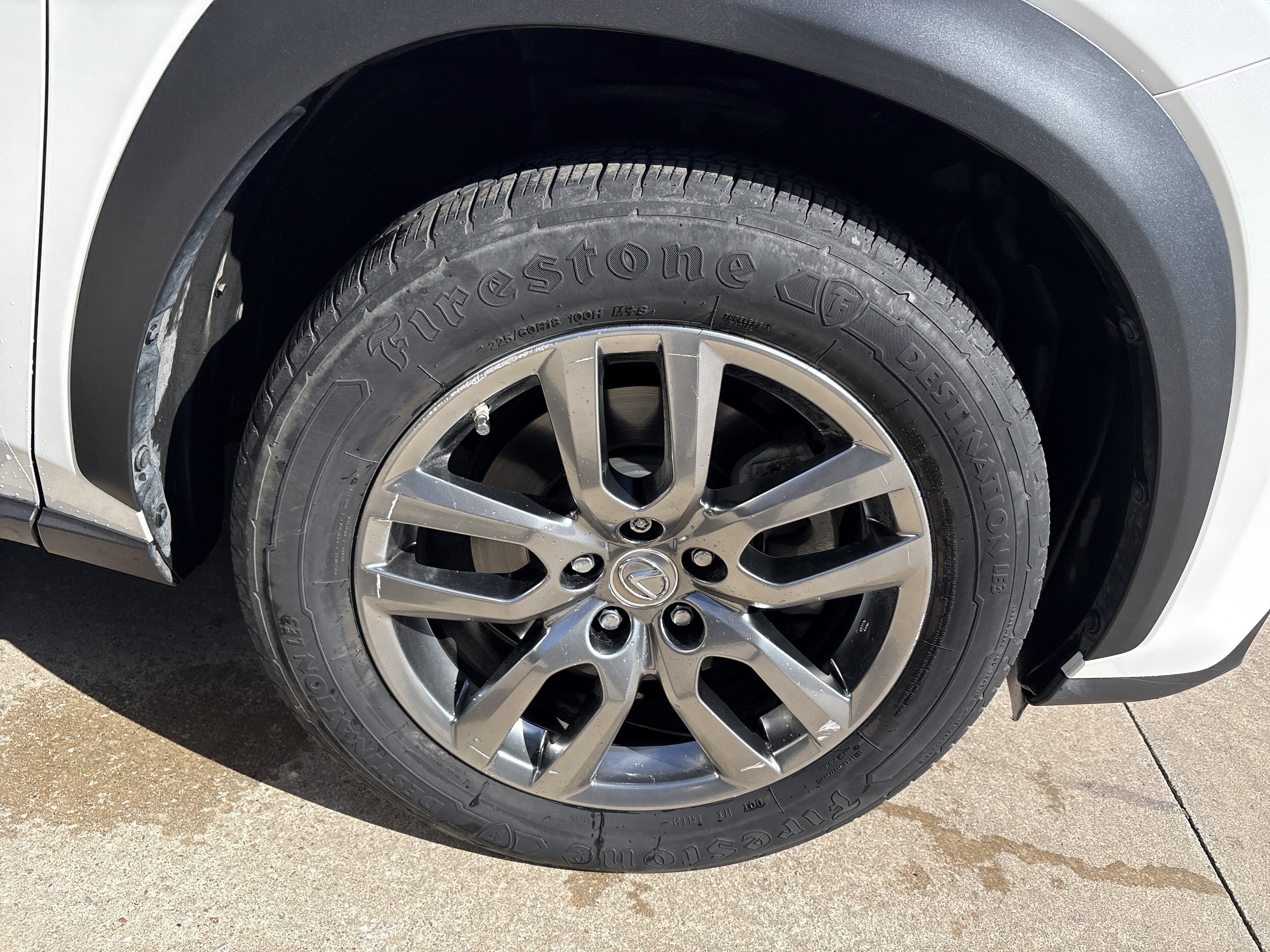 Used 2015 Lexus NX 300h AWD w/ Luxury Package image 13