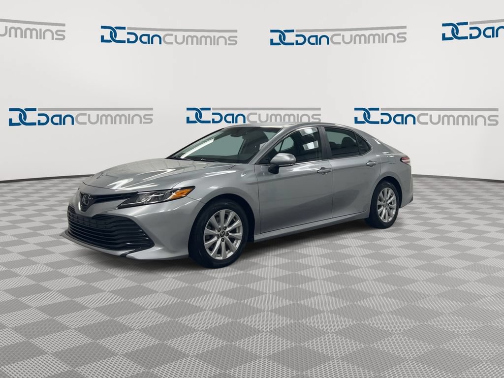 Used 2020 Toyota Camry LE w/ Convenience Package FWD image 4