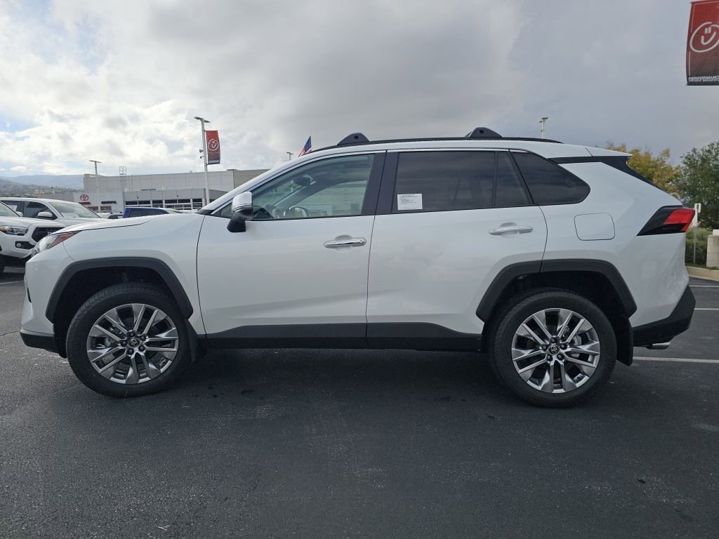 Used 2025 Toyota RAV4 Limited w/ Advanced Technology Package image 23