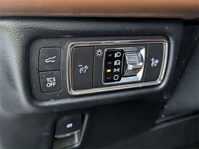 Used 2021 Lincoln Nautilus Reserve image 14