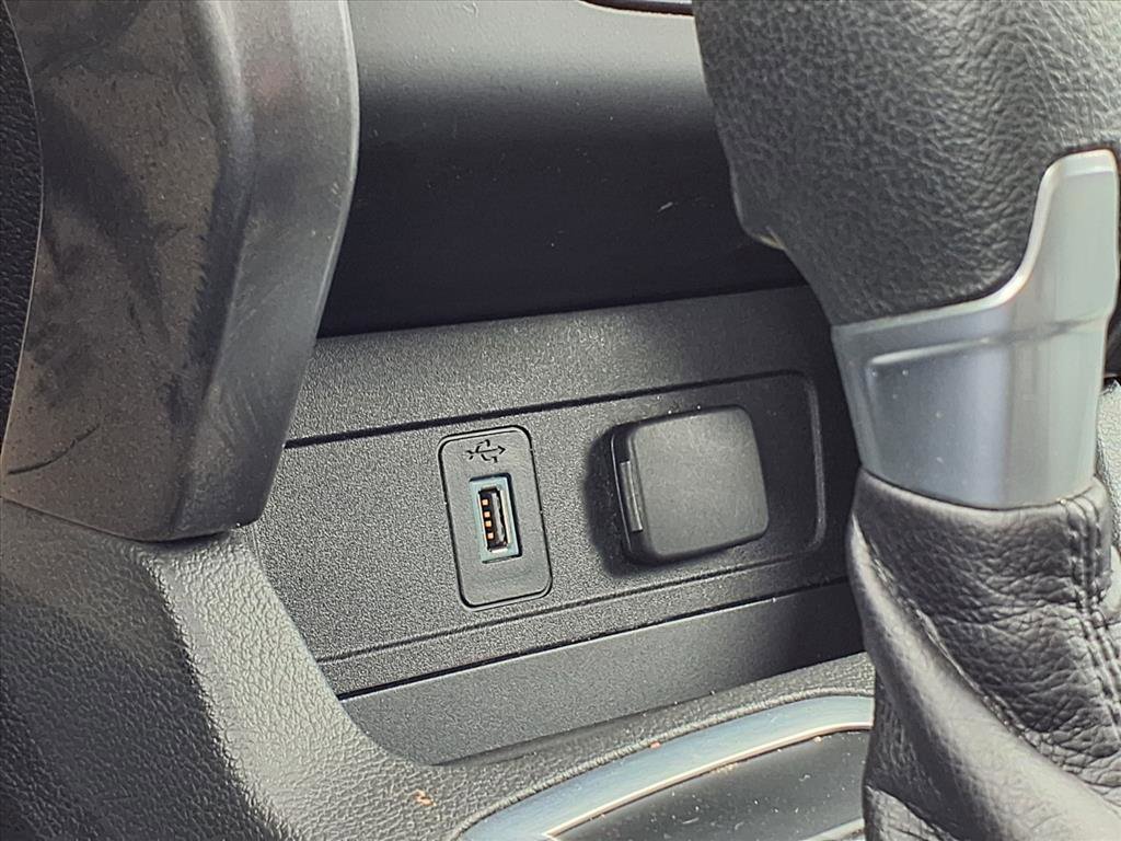 Used 2017 Ford Escape SE w/ Equipment Group 201A image 14