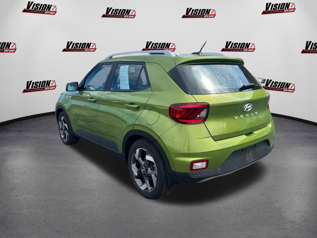 Certified 2023 Hyundai Venue SEL image 7