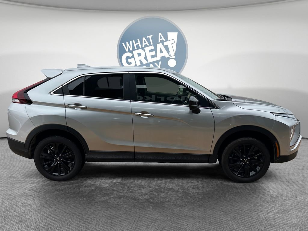Used 2025 Mitsubishi Eclipse Cross LE image 2