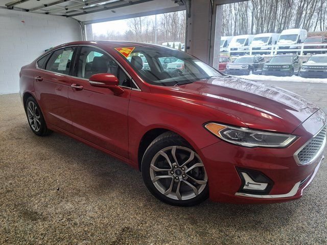 Used 2020 Ford Fusion Titanium image 4