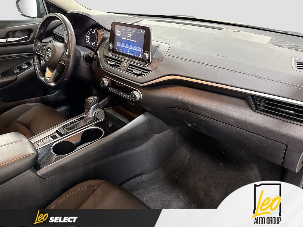 Used 2020 Nissan Altima 2.5 SV FWD image 28